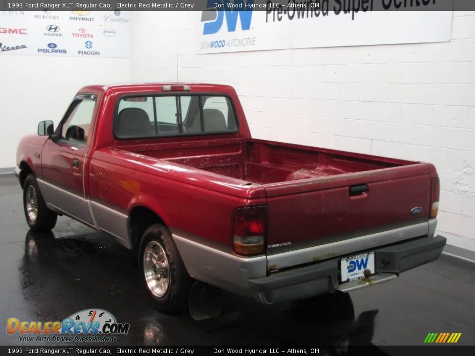 1993 Ford Ranger XLT Regular Cab Electric Red Metallic / Grey Photo #3