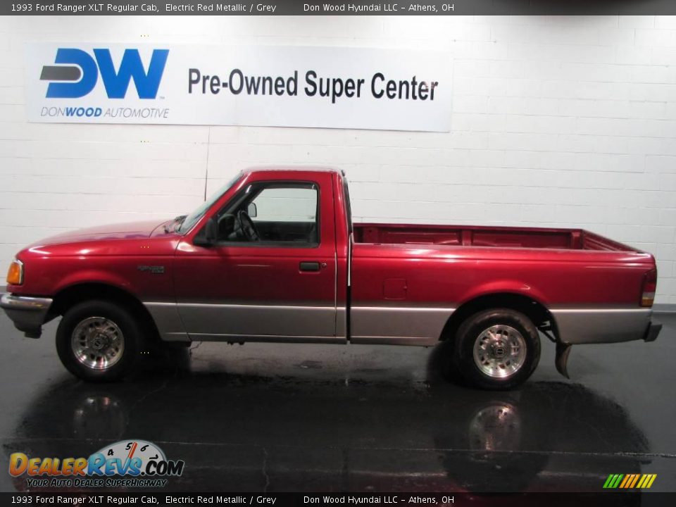 1993 Ford Ranger XLT Regular Cab Electric Red Metallic / Grey Photo #6