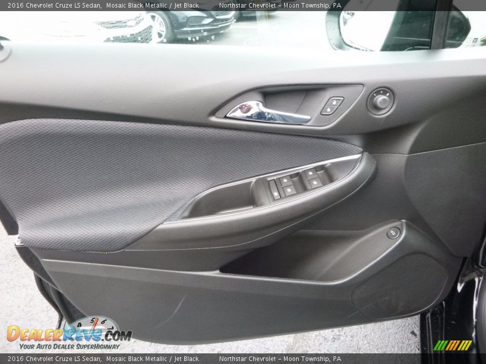 2016 Chevrolet Cruze LS Sedan Mosaic Black Metallic / Jet Black Photo #15