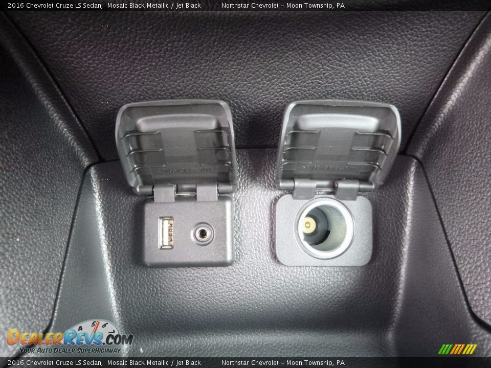 2016 Chevrolet Cruze LS Sedan Mosaic Black Metallic / Jet Black Photo #18