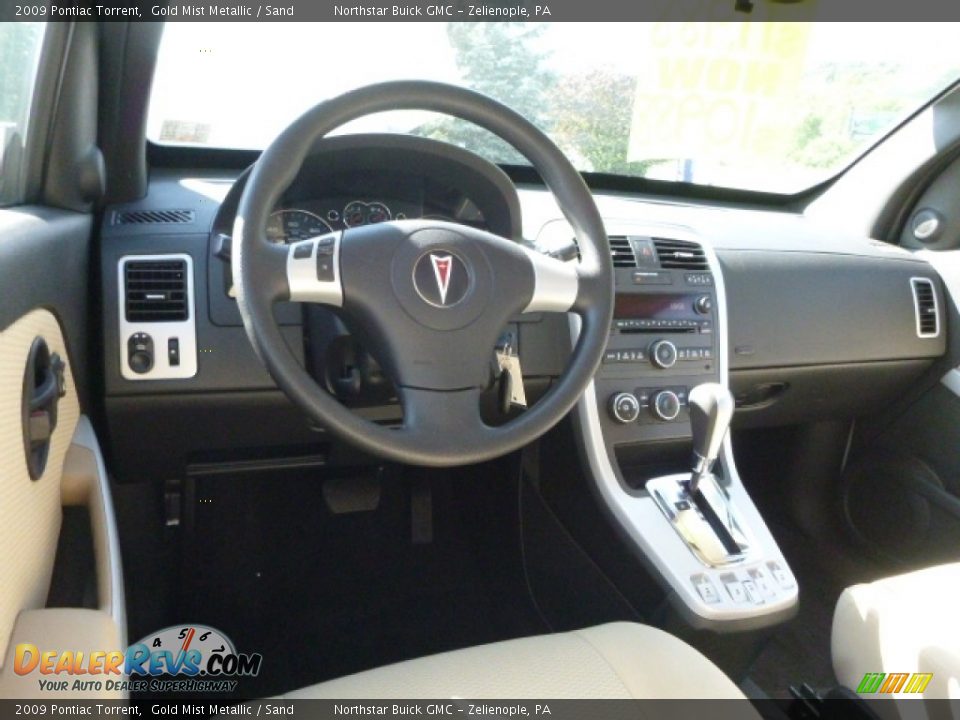 2009 Pontiac Torrent Gold Mist Metallic / Sand Photo #17