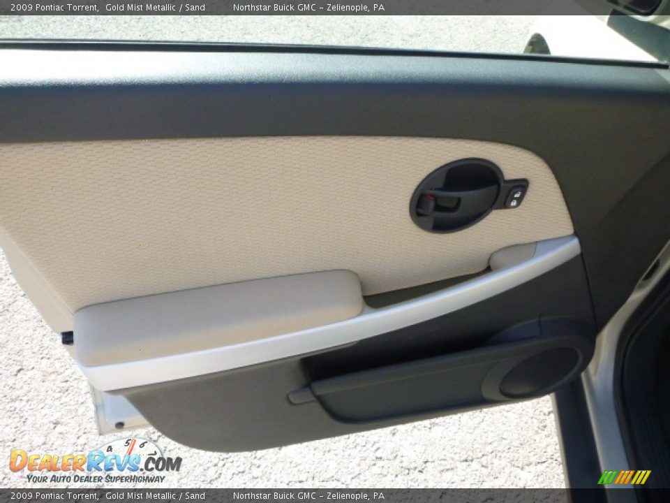 2009 Pontiac Torrent Gold Mist Metallic / Sand Photo #19