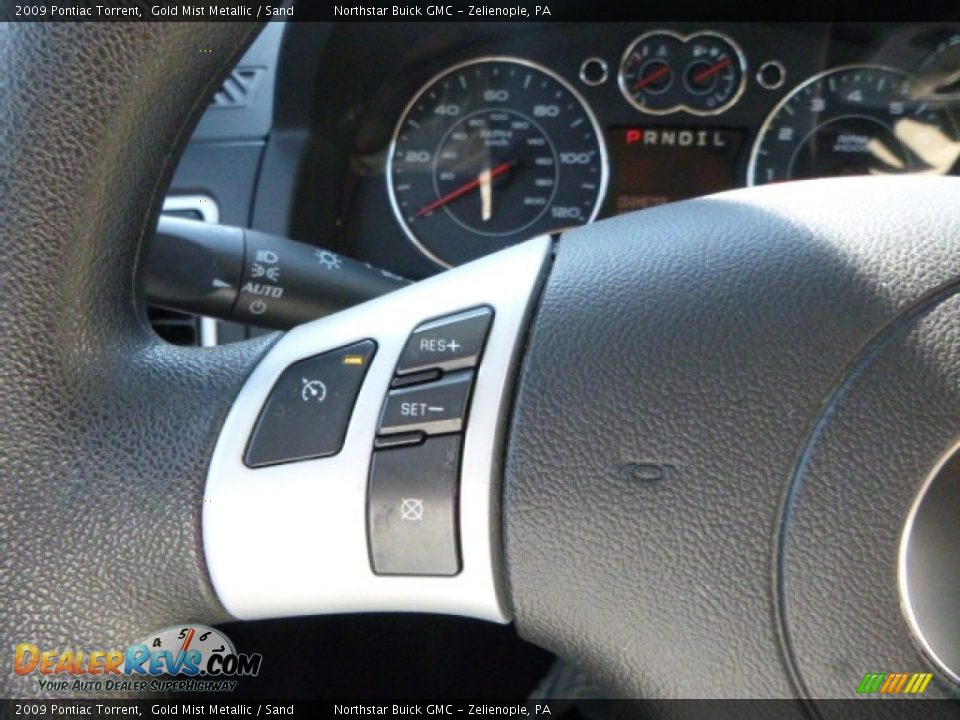 2009 Pontiac Torrent Gold Mist Metallic / Sand Photo #24