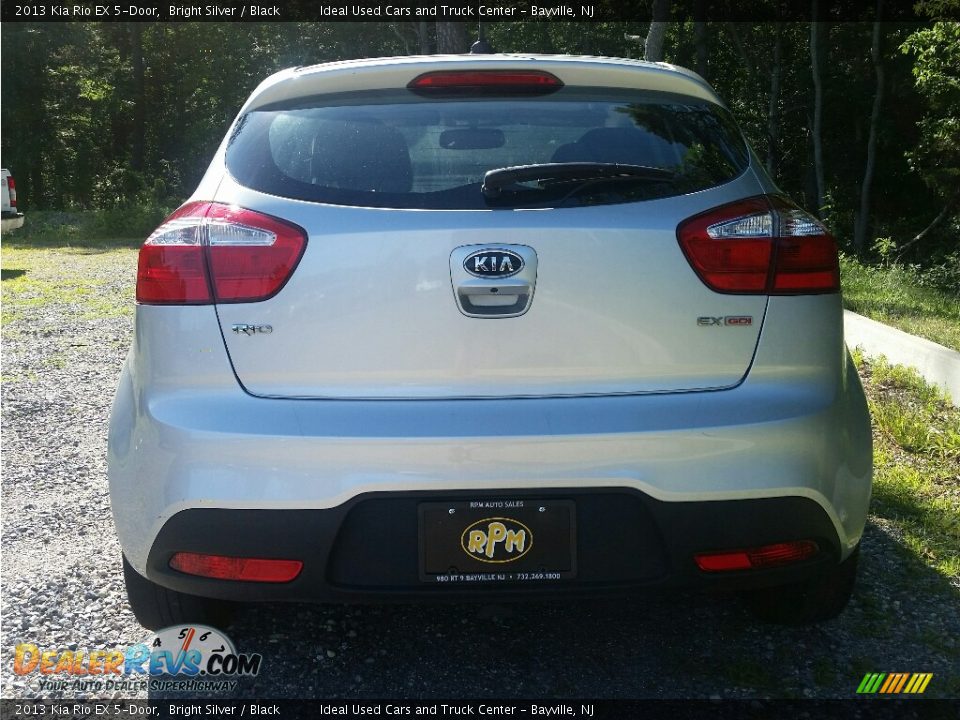 2013 Kia Rio EX 5-Door Bright Silver / Black Photo #8