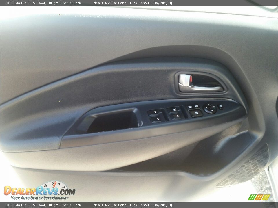 2013 Kia Rio EX 5-Door Bright Silver / Black Photo #20