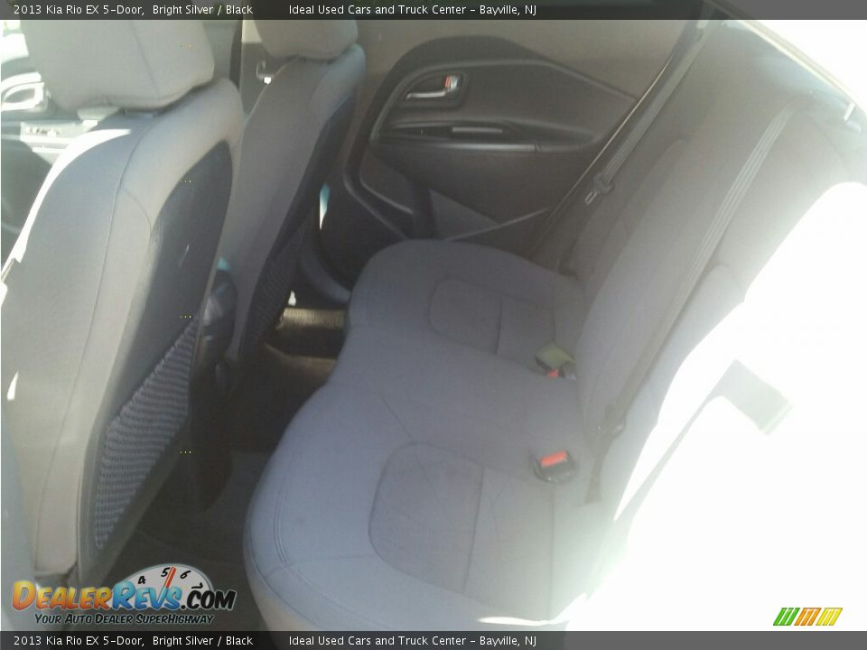 2013 Kia Rio EX 5-Door Bright Silver / Black Photo #23