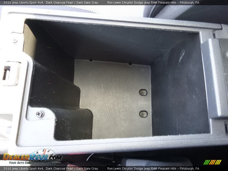2010 Jeep Liberty Sport 4x4 Dark Charcoal Pearl / Dark Slate Gray Photo #17