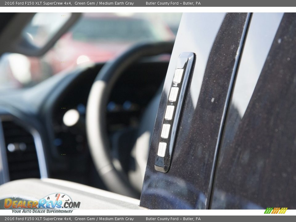 2016 Ford F150 XLT SuperCrew 4x4 Green Gem / Medium Earth Gray Photo #6