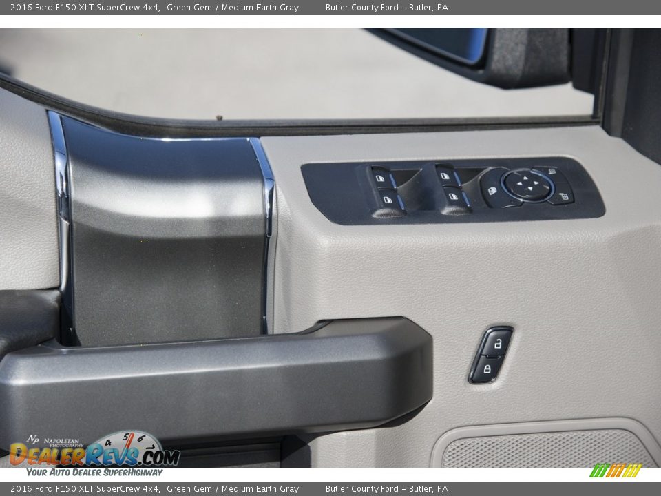 2016 Ford F150 XLT SuperCrew 4x4 Green Gem / Medium Earth Gray Photo #8