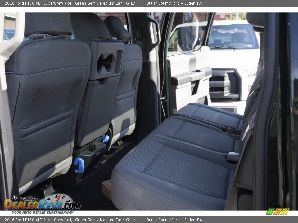 2016 Ford F150 XLT SuperCrew 4x4 Green Gem / Medium Earth Gray Photo #12