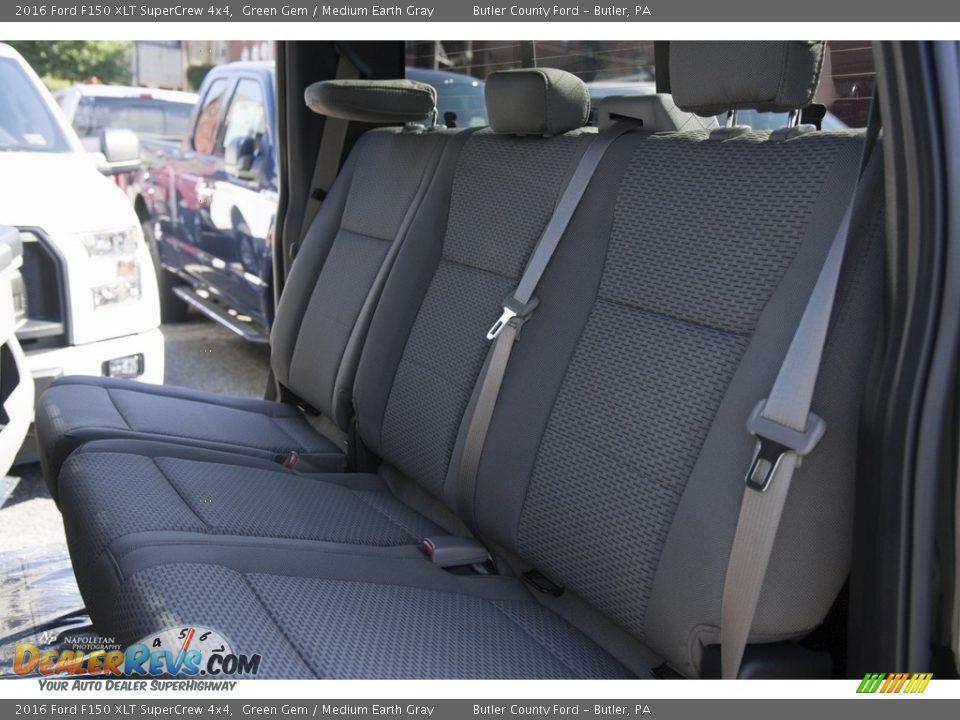 2016 Ford F150 XLT SuperCrew 4x4 Green Gem / Medium Earth Gray Photo #13