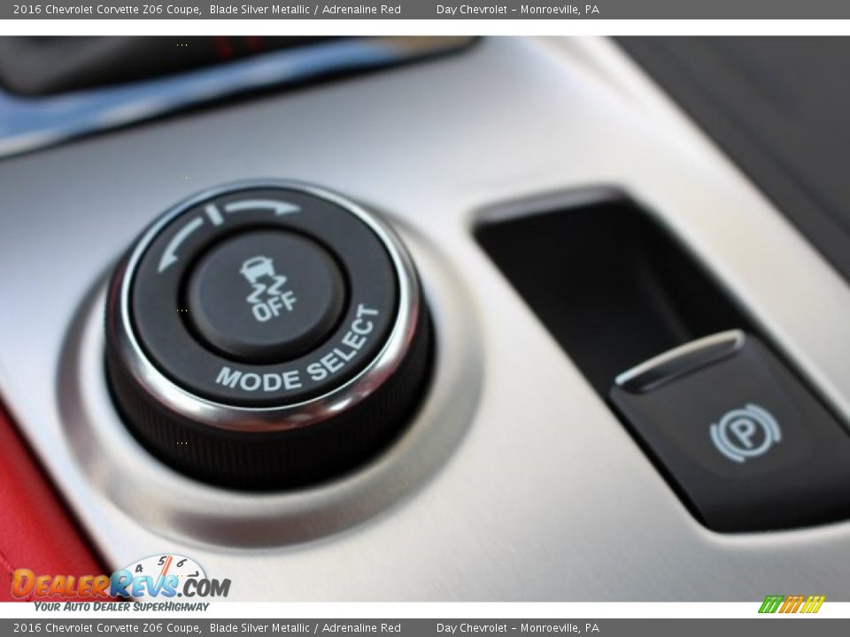 Controls of 2016 Chevrolet Corvette Z06 Coupe Photo #36