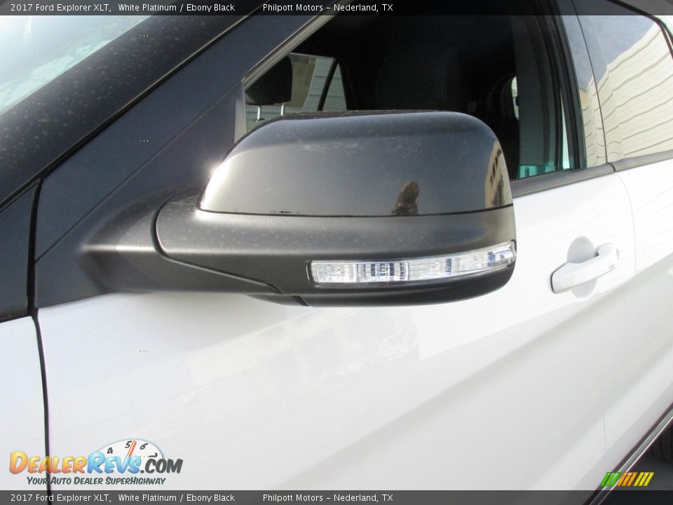2017 Ford Explorer XLT White Platinum / Ebony Black Photo #12