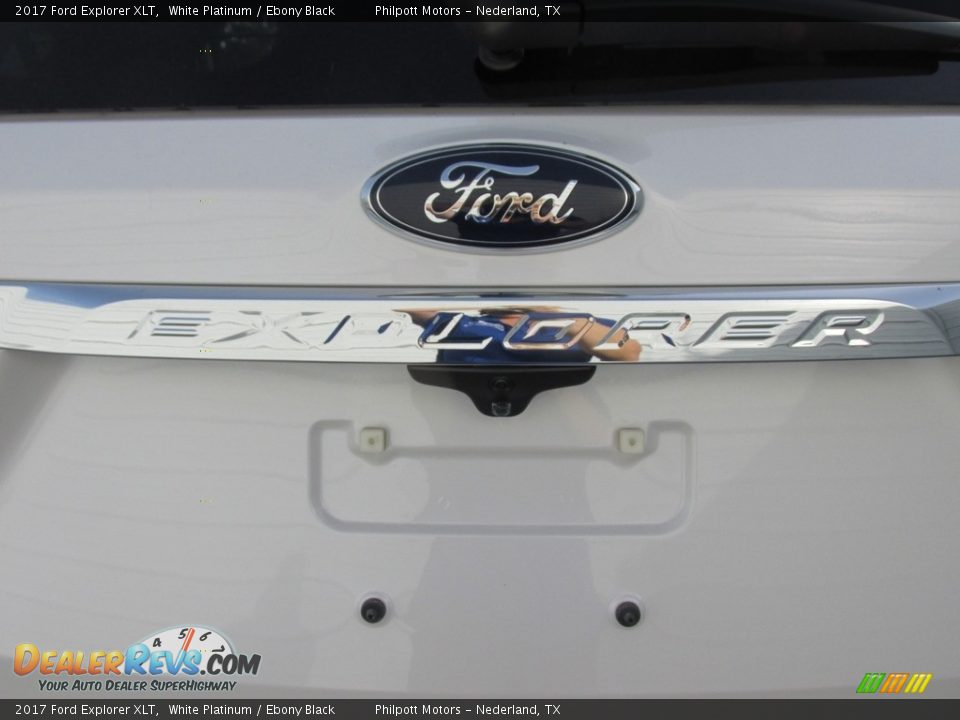 2017 Ford Explorer XLT White Platinum / Ebony Black Photo #14