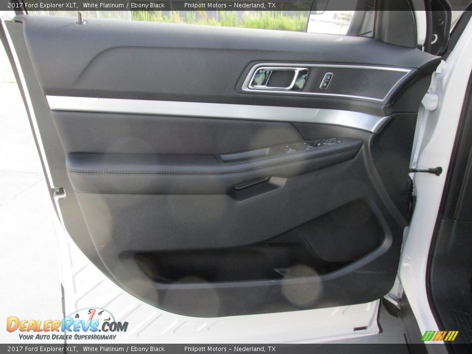 2017 Ford Explorer XLT White Platinum / Ebony Black Photo #19