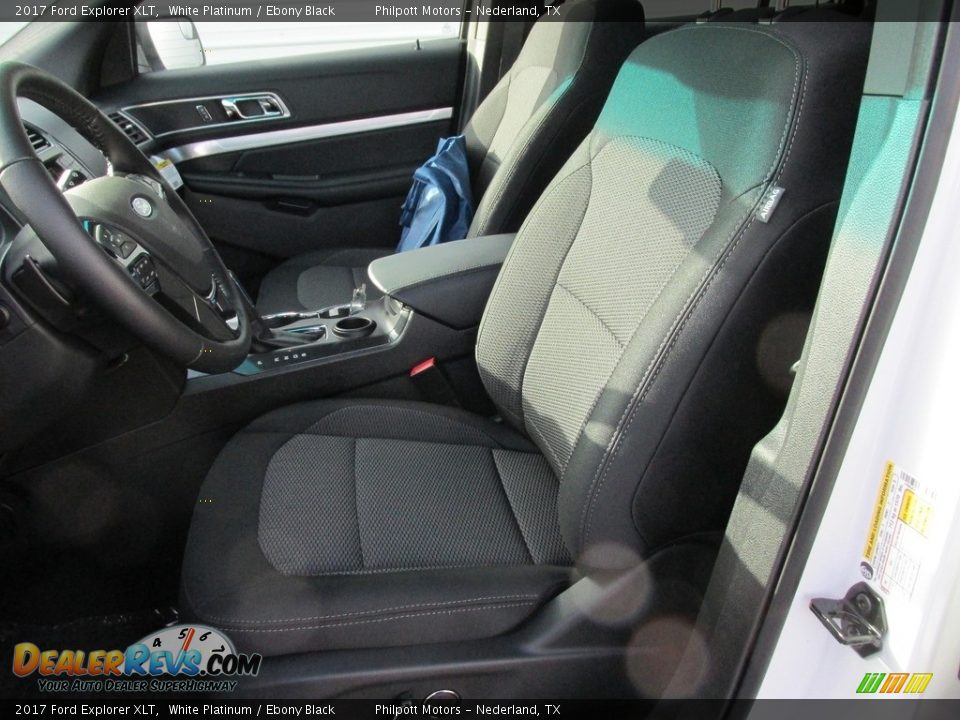 2017 Ford Explorer XLT White Platinum / Ebony Black Photo #21