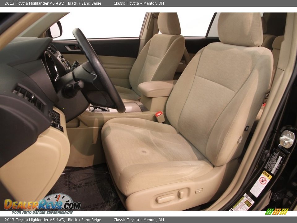 2013 Toyota Highlander V6 4WD Black / Sand Beige Photo #5