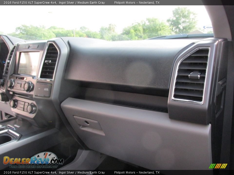 2016 Ford F150 XLT SuperCrew 4x4 Ingot Silver / Medium Earth Gray Photo #18
