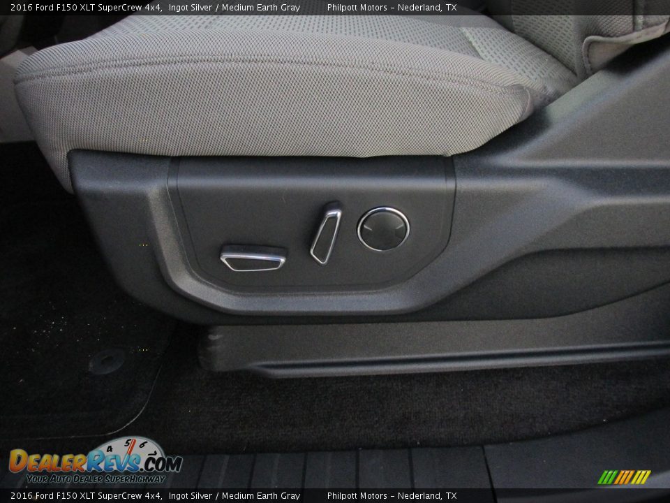 2016 Ford F150 XLT SuperCrew 4x4 Ingot Silver / Medium Earth Gray Photo #24