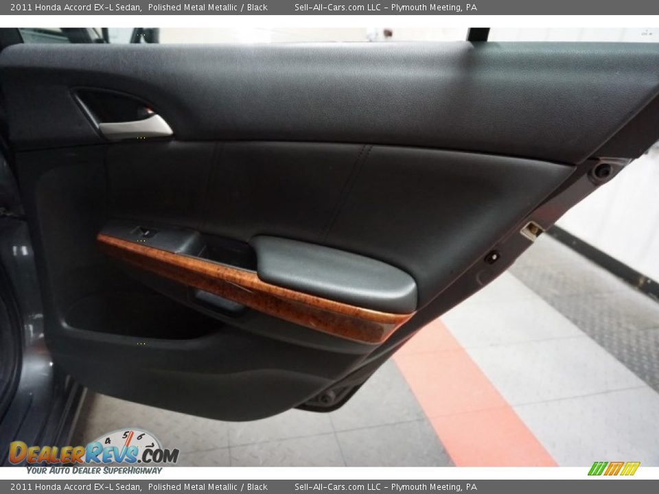 2011 Honda Accord EX-L Sedan Polished Metal Metallic / Black Photo #16