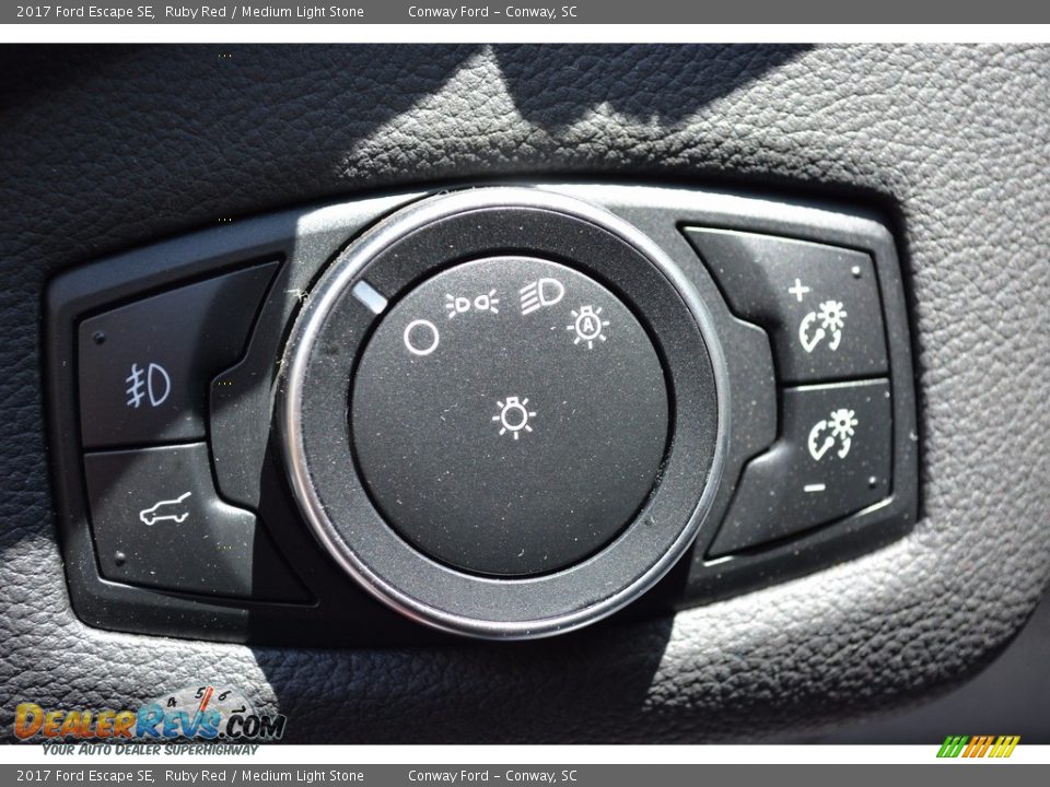 2017 Ford Escape SE Ruby Red / Medium Light Stone Photo #11