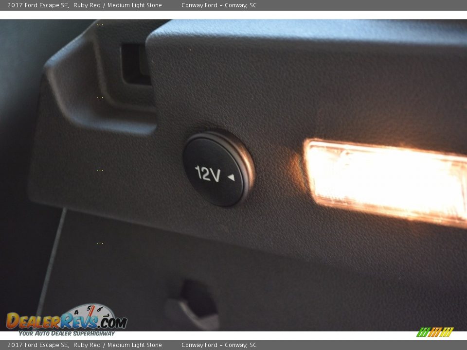 2017 Ford Escape SE Ruby Red / Medium Light Stone Photo #18