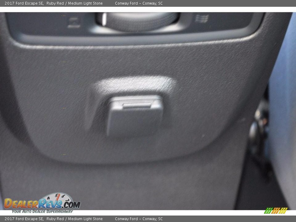 2017 Ford Escape SE Ruby Red / Medium Light Stone Photo #26