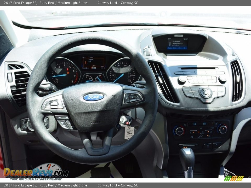 2017 Ford Escape SE Ruby Red / Medium Light Stone Photo #32