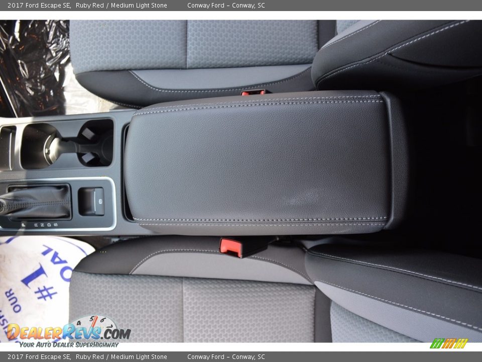 2017 Ford Escape SE Ruby Red / Medium Light Stone Photo #33