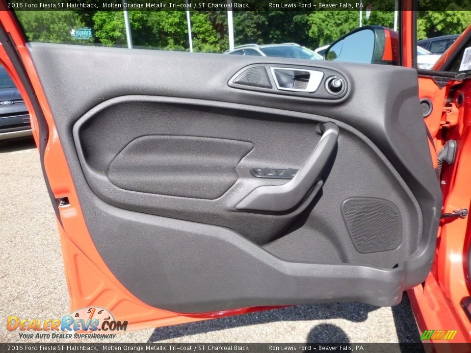 2016 Ford Fiesta ST Hatchback Molten Orange Metallic Tri-coat / ST Charcoal Black Photo #15