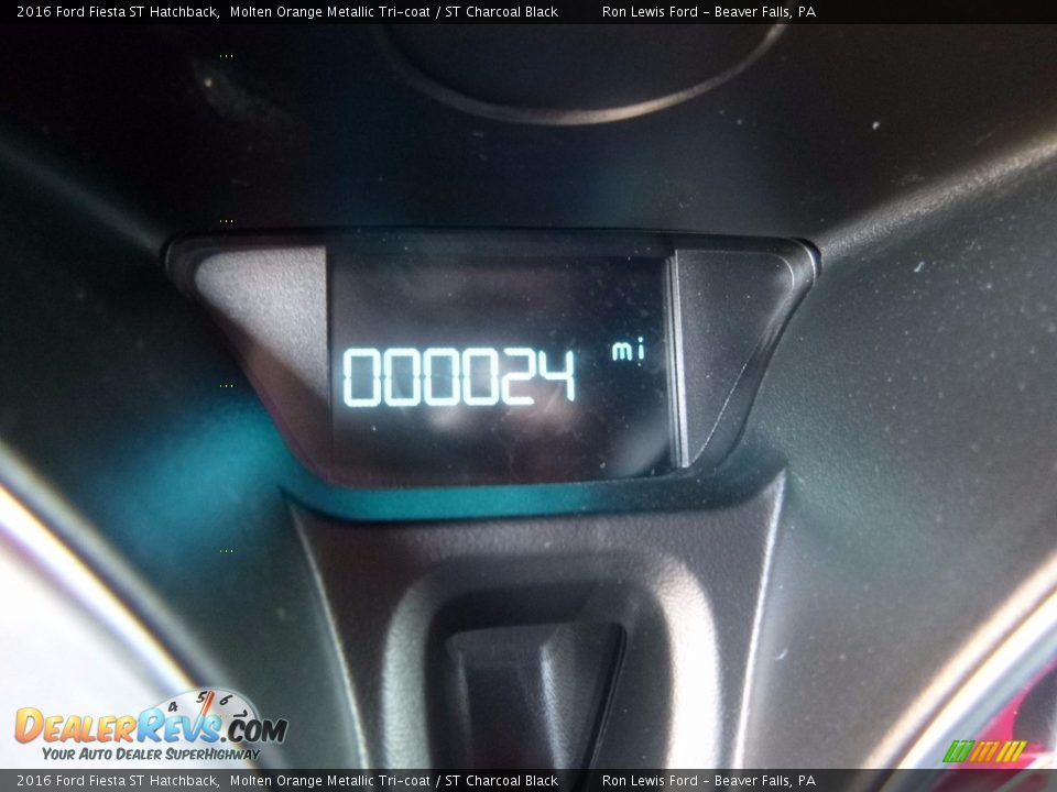 2016 Ford Fiesta ST Hatchback Molten Orange Metallic Tri-coat / ST Charcoal Black Photo #20