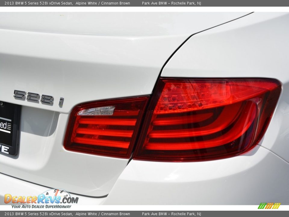 2013 BMW 5 Series 528i xDrive Sedan Alpine White / Cinnamon Brown Photo #23