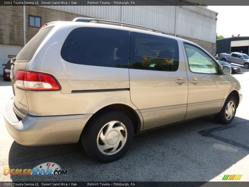 2001 Toyota Sienna LE Desert Sand Mica / Oak Photo #6