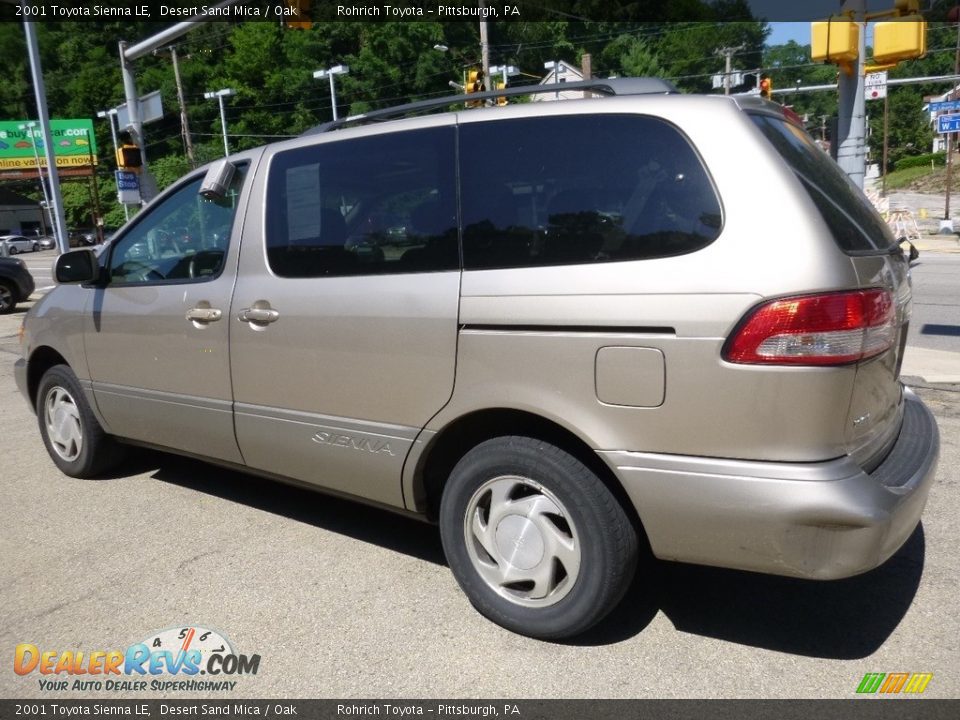 2001 Toyota Sienna LE Desert Sand Mica / Oak Photo #10