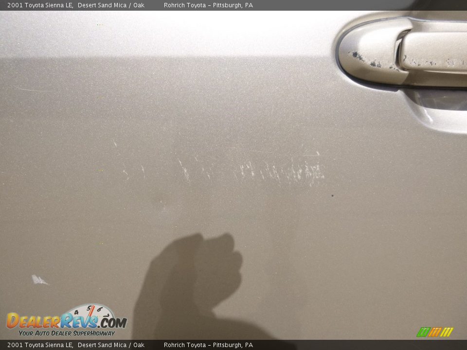 2001 Toyota Sienna LE Desert Sand Mica / Oak Photo #11
