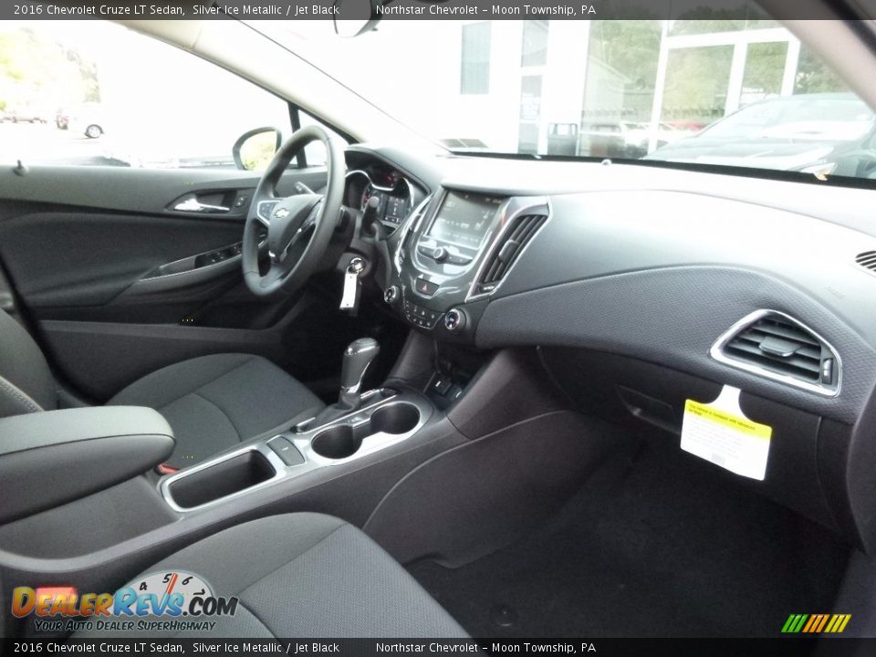 2016 Chevrolet Cruze LT Sedan Silver Ice Metallic / Jet Black Photo #5