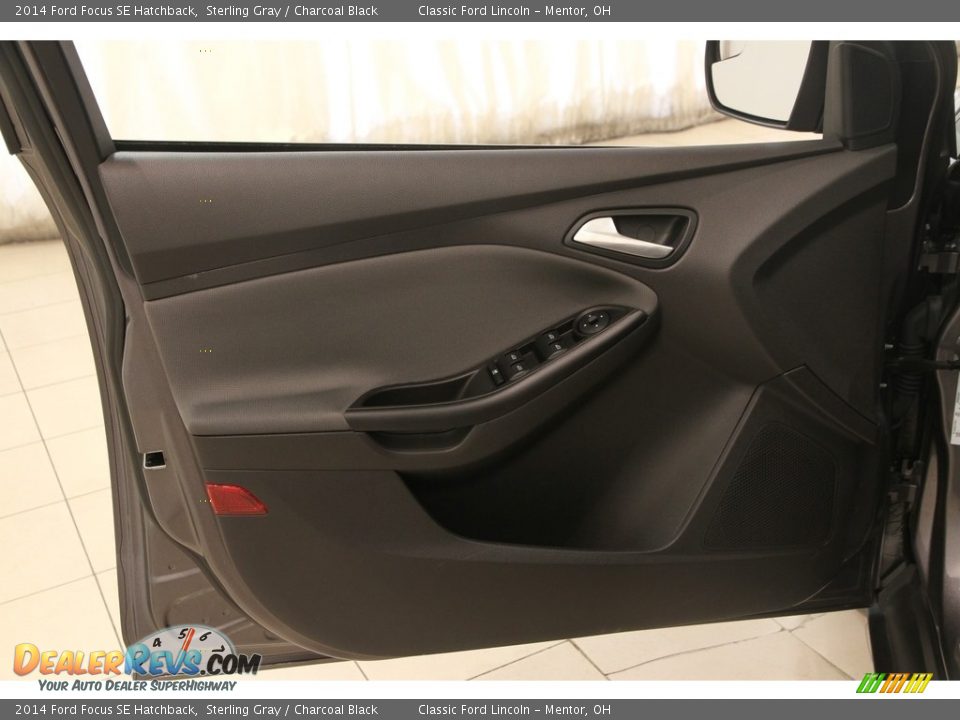 2014 Ford Focus SE Hatchback Sterling Gray / Charcoal Black Photo #4
