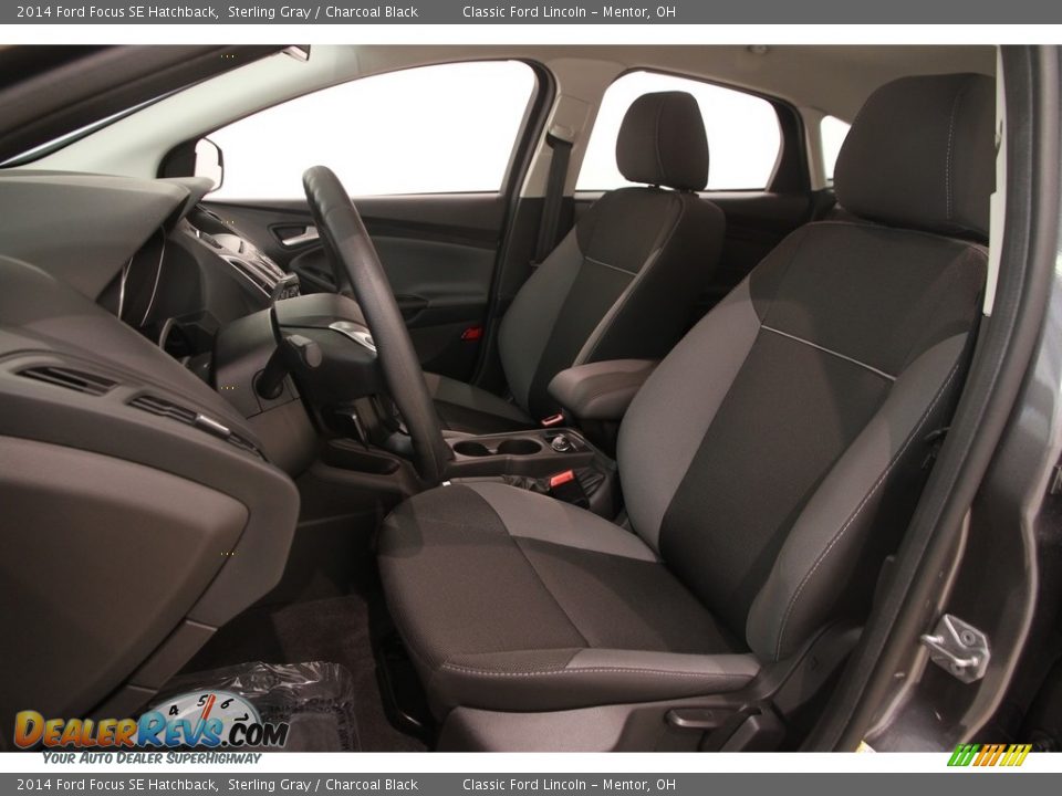 2014 Ford Focus SE Hatchback Sterling Gray / Charcoal Black Photo #5