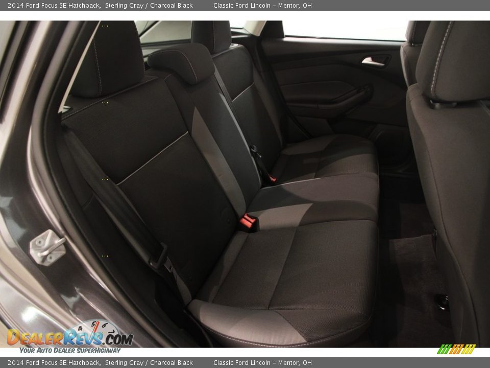 2014 Ford Focus SE Hatchback Sterling Gray / Charcoal Black Photo #16