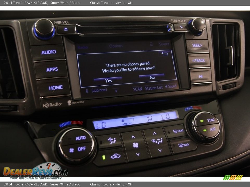 Controls of 2014 Toyota RAV4 XLE AWD Photo #9