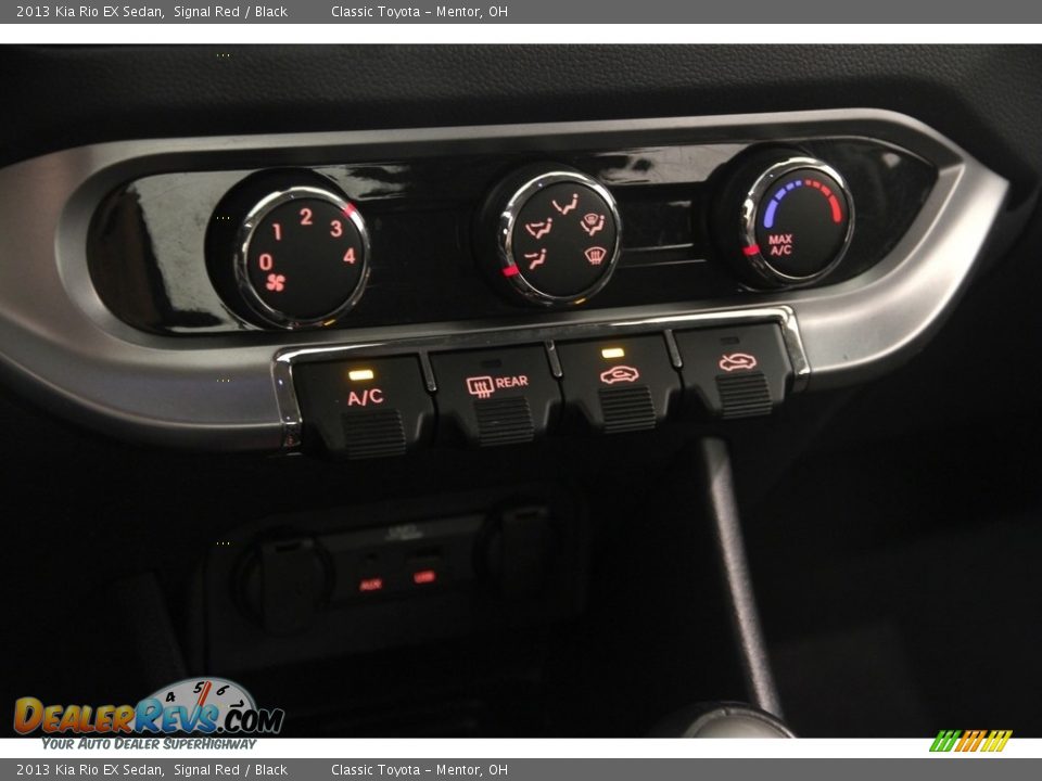 2013 Kia Rio EX Sedan Signal Red / Black Photo #9
