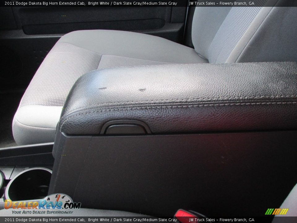 2011 Dodge Dakota Big Horn Extended Cab Bright White / Dark Slate Gray/Medium Slate Gray Photo #28