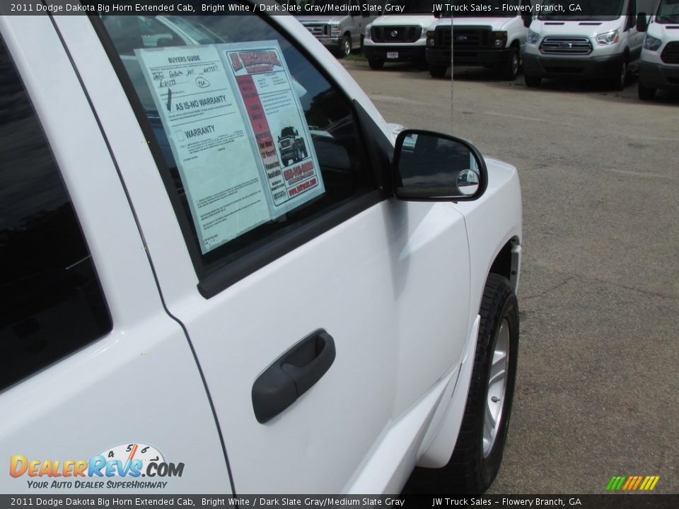 2011 Dodge Dakota Big Horn Extended Cab Bright White / Dark Slate Gray/Medium Slate Gray Photo #32