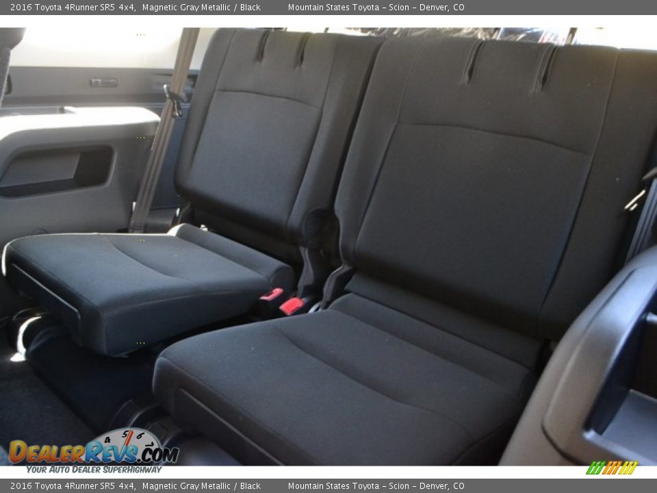 2016 Toyota 4Runner SR5 4x4 Magnetic Gray Metallic / Black Photo #8