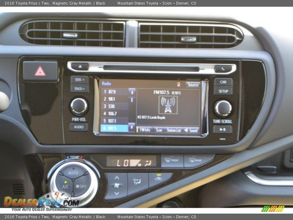 2016 Toyota Prius c Two Magnetic Gray Metallic / Black Photo #6
