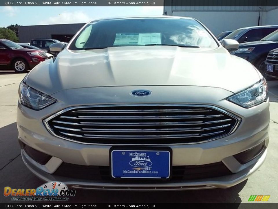 2017 Ford Fusion SE White Gold / Medium Light Stone Photo #7