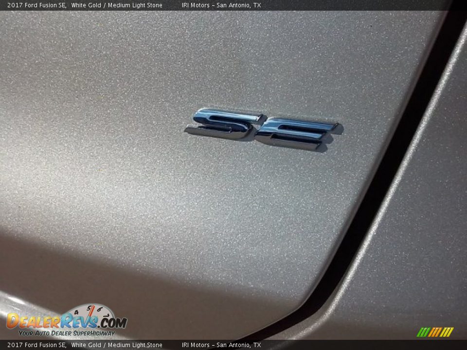 2017 Ford Fusion SE White Gold / Medium Light Stone Photo #14