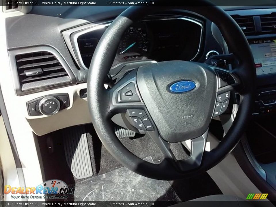 2017 Ford Fusion SE White Gold / Medium Light Stone Photo #30