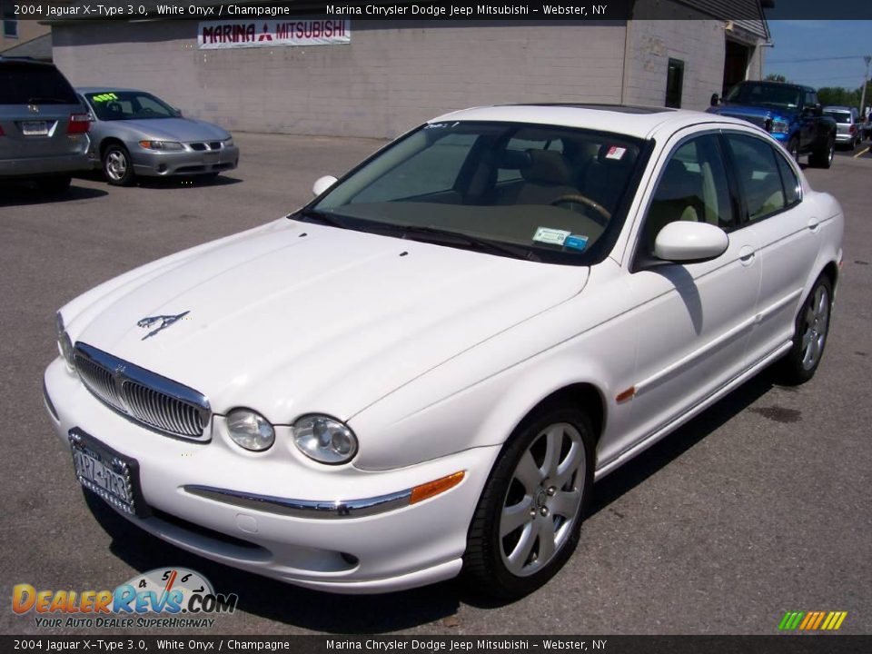 2004 Jaguar X-Type 3.0 White Onyx / Champagne Photo #1