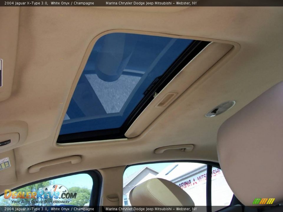 2004 Jaguar X-Type 3.0 White Onyx / Champagne Photo #4